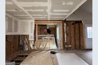 2005 Arlington Circle NW, Atlanta, GA 30318 - Photo 9