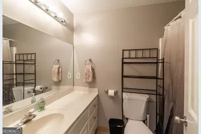 2165 S Milledge Avenue #D2, Athens, GA 30605 - Photo 17