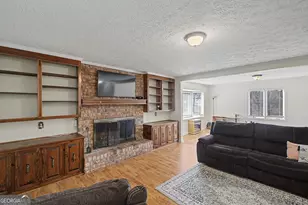 10 Laverne Ct SE, Silver Creek, GA 30173 - Photo 3