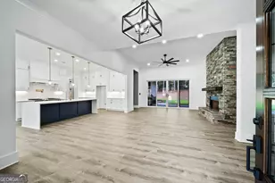 37 Alcovy Springs Dr, Monroe, GA 30656 - Photo 15