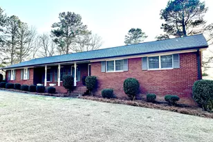 540 Forrest Ave, Fayetteville, GA 30214 - Photo 1