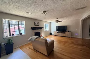 1367 Myrtle Creek Dr, Norcross, GA 30093 - Photo 3