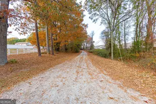 525 Cooper Rd, Loganville, GA 30052 - Photo 3