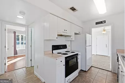 8 Larchmont Court, Savannah, GA 31419 - Photo 7