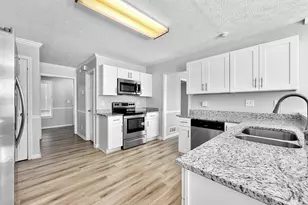 1890 Tree Brooke Ln, Snellville, GA 30078 - Photo 7