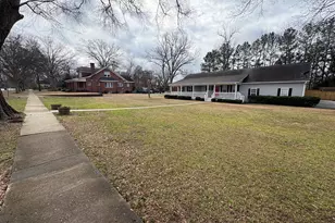 1975 Broad St, Statham, GA 30666 - Photo 3