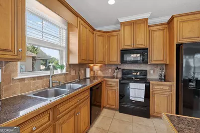 147 Sweetwater Boulevard, Brunswick, GA 31525 - Photo 11