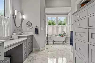 358 Pine Street, Madison, GA 30650 - Photo 21