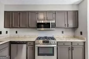 9432 Cypress Ln, Jonesboro, GA 30238 - Photo 13