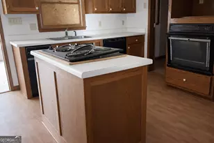 831 Sunset Dr, Locust Grove, GA 30248 - Photo 9