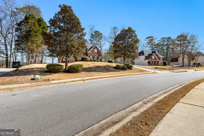 225 Hidden Lake Drive, Fayetteville, GA 30215 - Photo 3