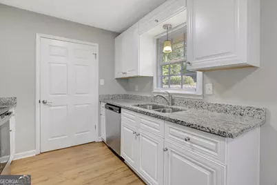 125 Belle Drive, Fayetteville, GA 30214 - Photo 11