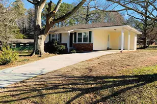 24 Camellia Dr, Newnan, GA 30263 - Photo 3