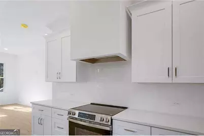 3213 McHenry Avenue, Scottdale, GA 30079 - Photo 9