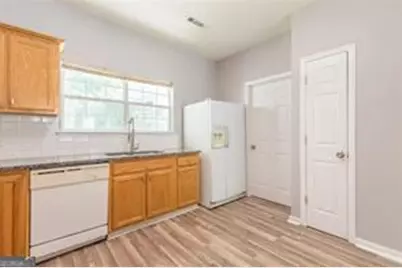 6708 Sunset Hills Boulevard, Rex, GA 30273 - Photo 7