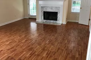 638 N Fairfield Dr, Peachtree City, GA 30269 - Photo 3