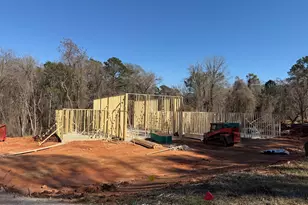 1000 Foxcroft Dr, Lagrange, GA 30240 - Photo 1