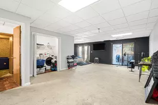 6851 Creekwood Dr, Douglasville, GA 30135 - Photo 31