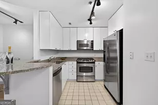 3338 Peachtree Rd NE, Atlanta, GA 30326 - Photo 3