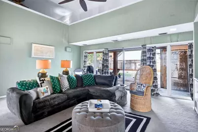 102 Stuart Street, Savannah, GA 31405 - Photo 9