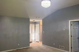 190 Oakwood Cir, Stockbridge, GA 30281 - Photo 11