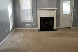 190 Oakwood Cir, Stockbridge, GA 30281 - Photo 3