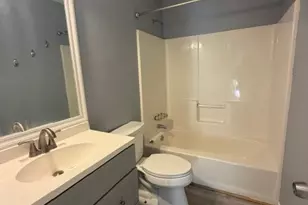 190 Oakwood Cir, Stockbridge, GA 30281 - Photo 7
