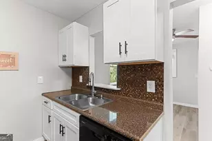 2164 Monroe Ave, Macon, GA 31204 - Photo 11