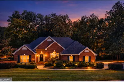 201 E Tennant Circle, Chickamauga, GA 30707 - Photo 1