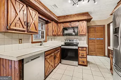 4300 Watauga Drive, South Fulton, GA 30349 - Photo 9