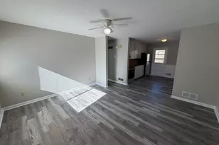 824 Jesters Lake Dr, Jonesboro, GA 30236 - Photo 3