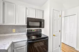 1530 Willow Gate Way, Auburn, GA 30011 - Photo 7