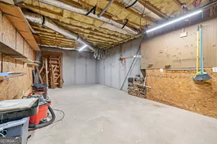 605 Chenocetah Dr, Cornelia, GA 30531 - Photo 33