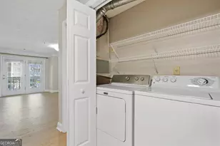 1364 Keys Crossing Dr NE, Atlanta, GA 30319 - Photo 13