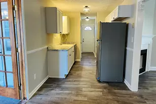 2890 Garnet Way, College Park, GA 30349 - Photo 9