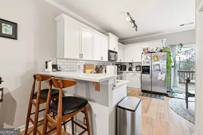 1149 Liberty Parkway NW, Atlanta, GA 30318 - Photo 3