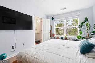 1149 Liberty Pkwy NW, Atlanta, GA 30318 - Photo 9