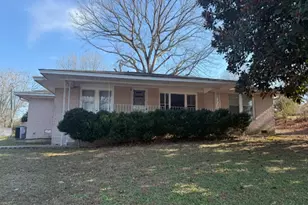 10416 Lavonia Rd, Carnesville, GA 30521 - Photo 1