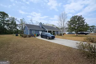 3877 Stratford Cir, Valdosta, GA 31605 - Photo 1