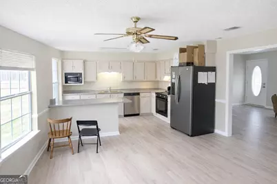 3877 Stratford Circle, Valdosta, GA 31605 - Photo 7