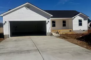 22 Lyndsey Dr, Chatsworth, GA 30705 - Photo 1