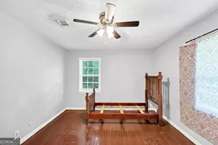 844 Oak St NW, Atlanta, GA 30318 - Photo 11