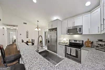 1318 Whitfield Park Drive, Savannah, GA 31406 - Photo 11