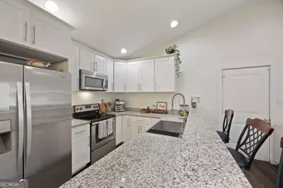 1318 Whitfield Park Drive, Savannah, GA 31406 - Photo 9