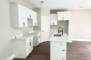 717 A Scales St, Griffin, GA 30224 - Photo 5