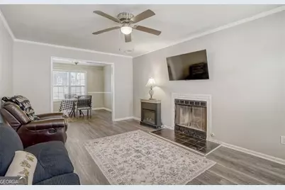 1049 Autumn Crest Drive, Stone Mountain, GA 30083 - Photo 7