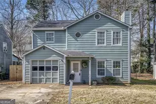 1049 Autumn Crest Dr, Stone Mountain, GA 30083 - Photo 3