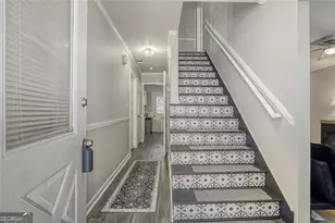 1049 Autumn Crest Dr, Stone Mountain, GA 30083 - Photo 5