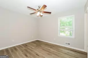 1743 Hunting Creek Ln SE, Conyers, GA 30013 - Photo 7