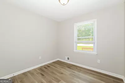1743 Hunting Creek Lane SE, Conyers, GA 30013 - Photo 9